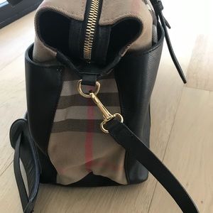 BURBERRY DIAPER BAG MASON BLACK